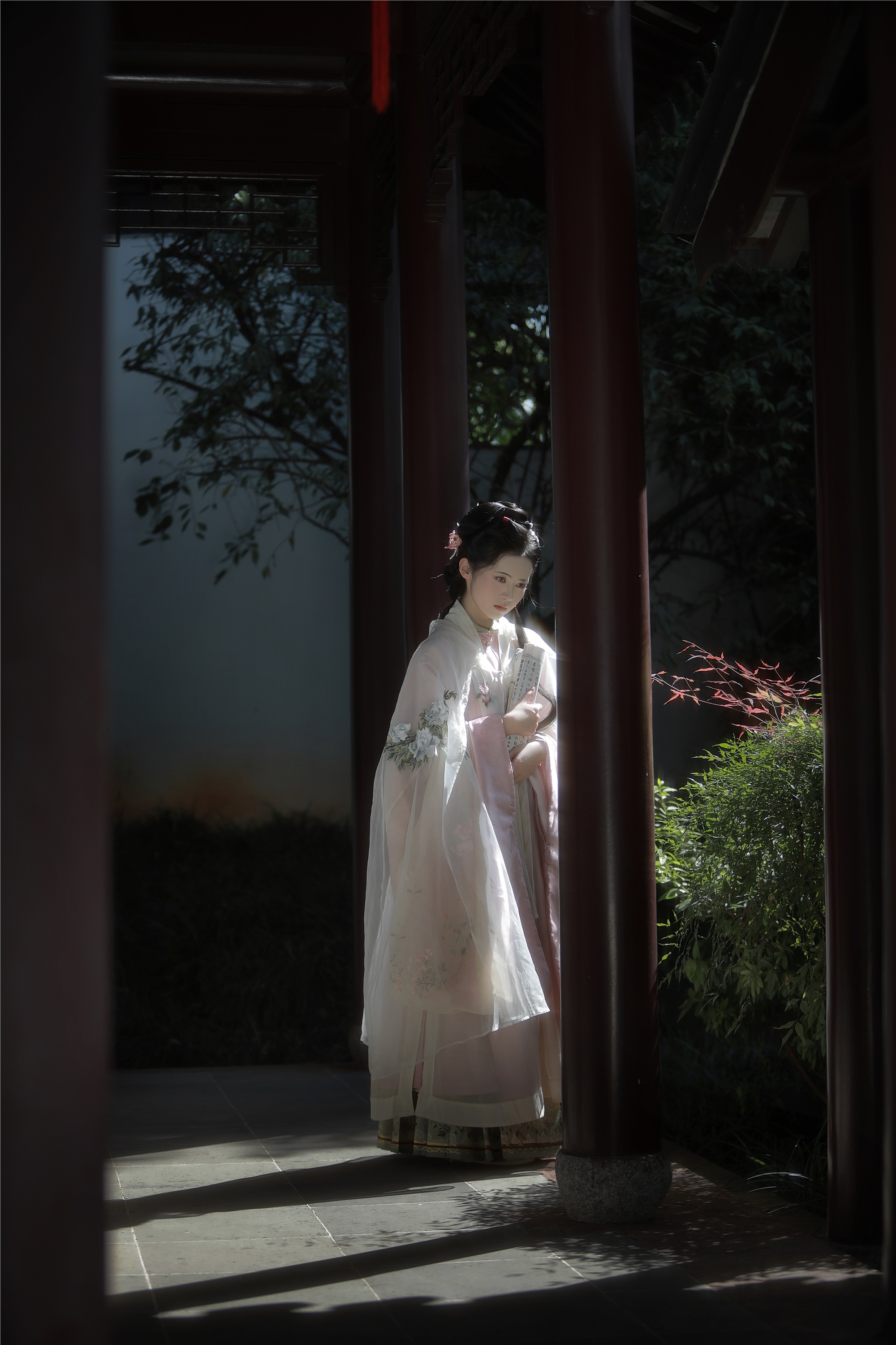 YITUYU艺图语 2025.01.23 你要写江南，就不能只写江南 一枝眠眠